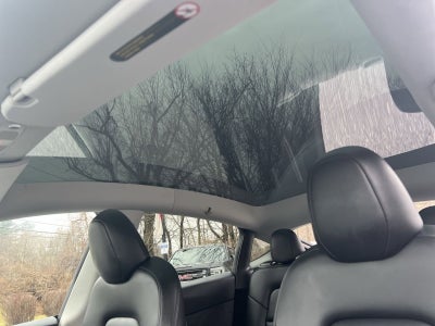 2024 Tesla Model Y Performance