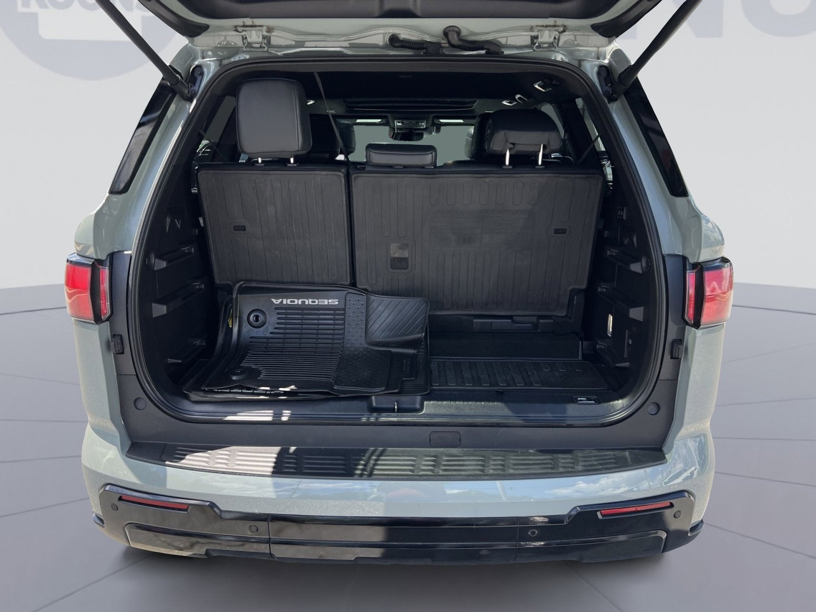 2024 Toyota Sequoia Platinum