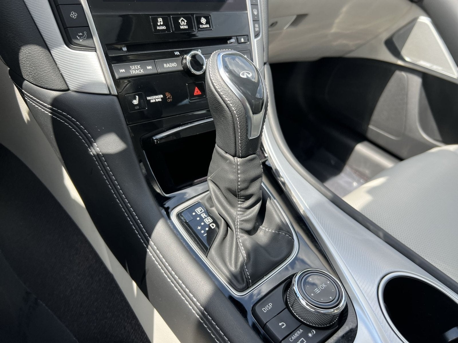 2022 INFINITI Q50 LUXE