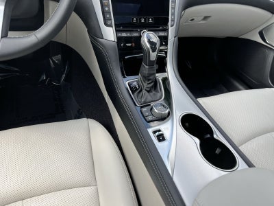 2022 INFINITI Q50 LUXE