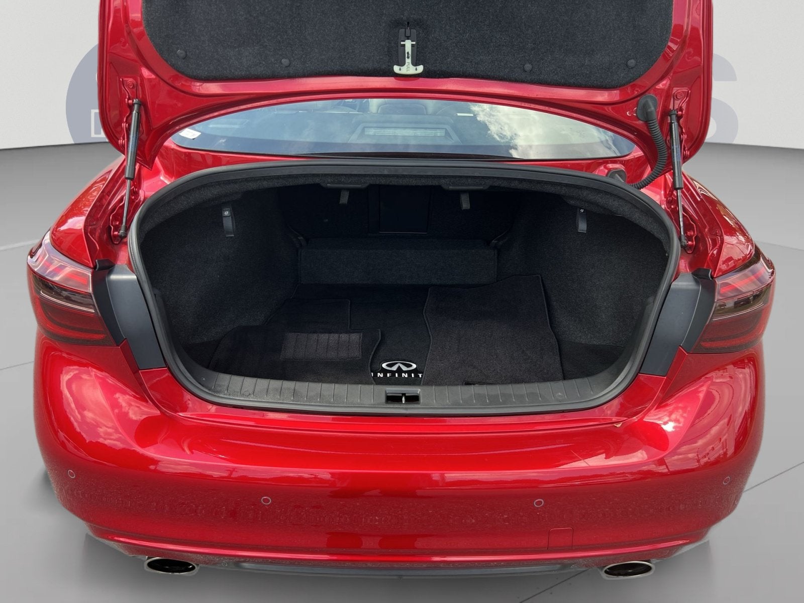 2022 INFINITI Q50 LUXE