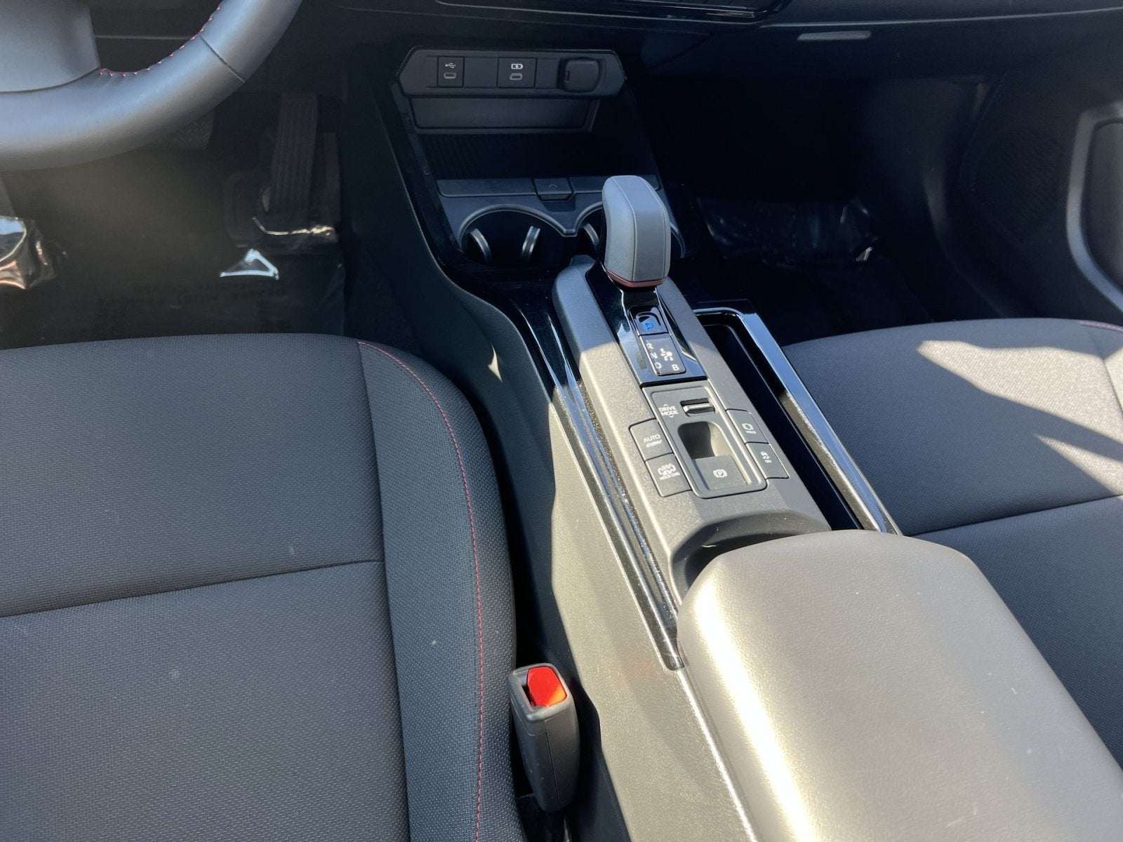 2025 Toyota Prius Plug-In Hybrid SE