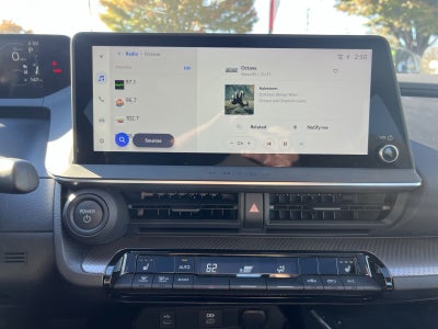2025 Toyota Prius XLE
