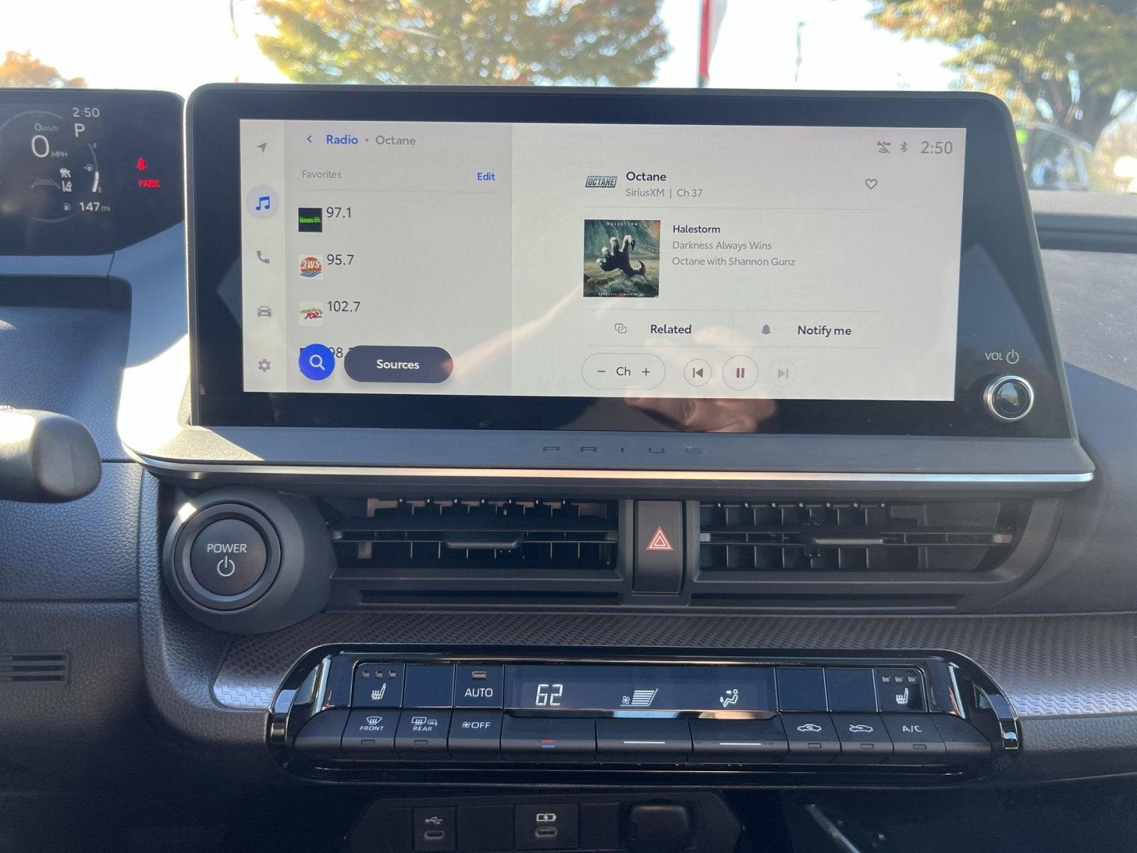 2025 Toyota Prius XLE