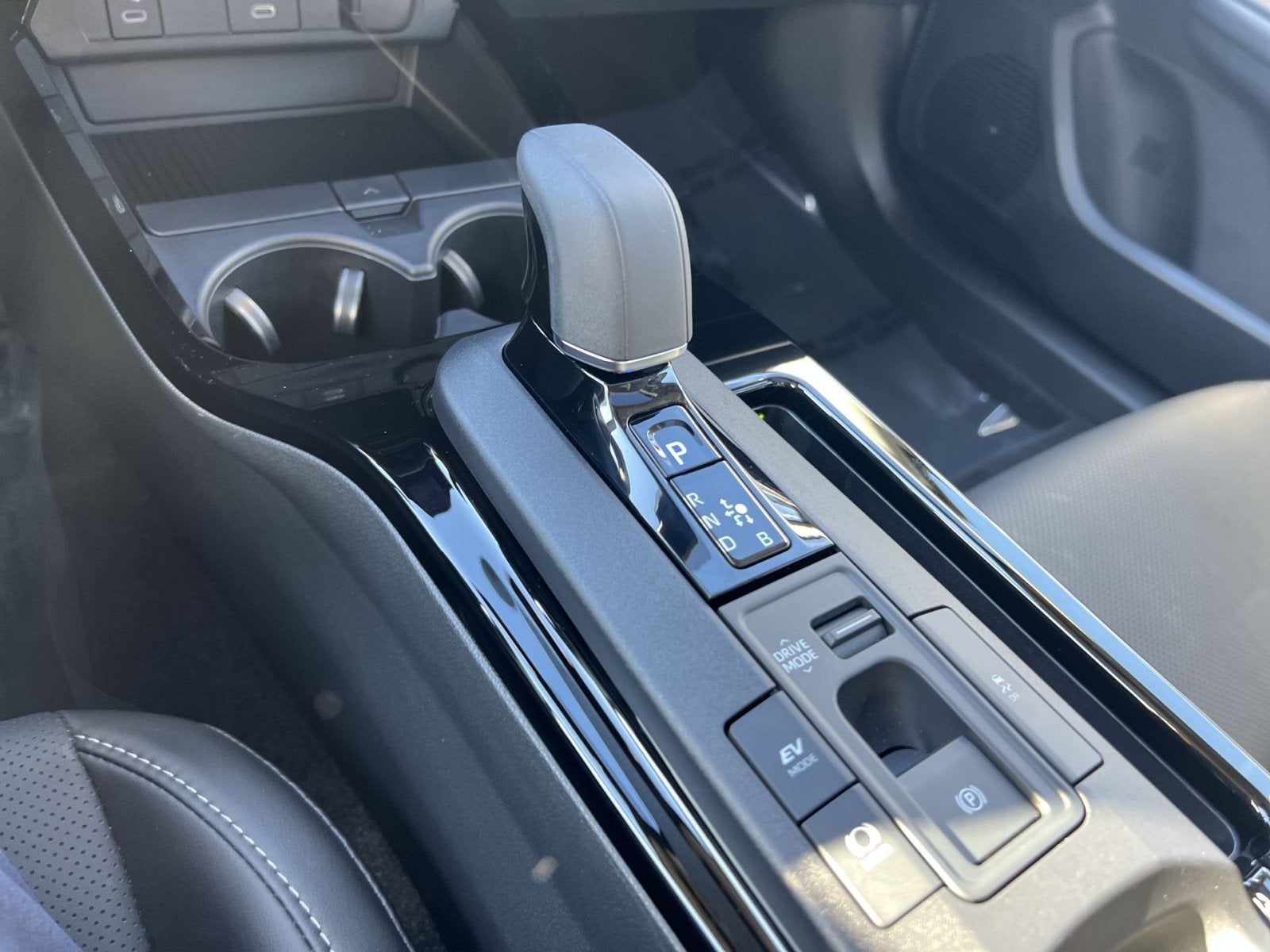 2025 Toyota Prius XLE