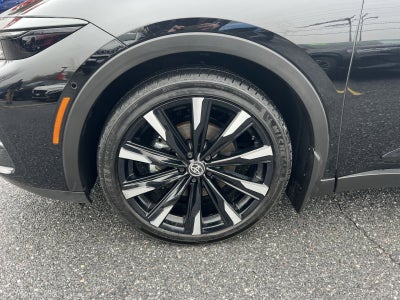 2025 Toyota Crown Platinum