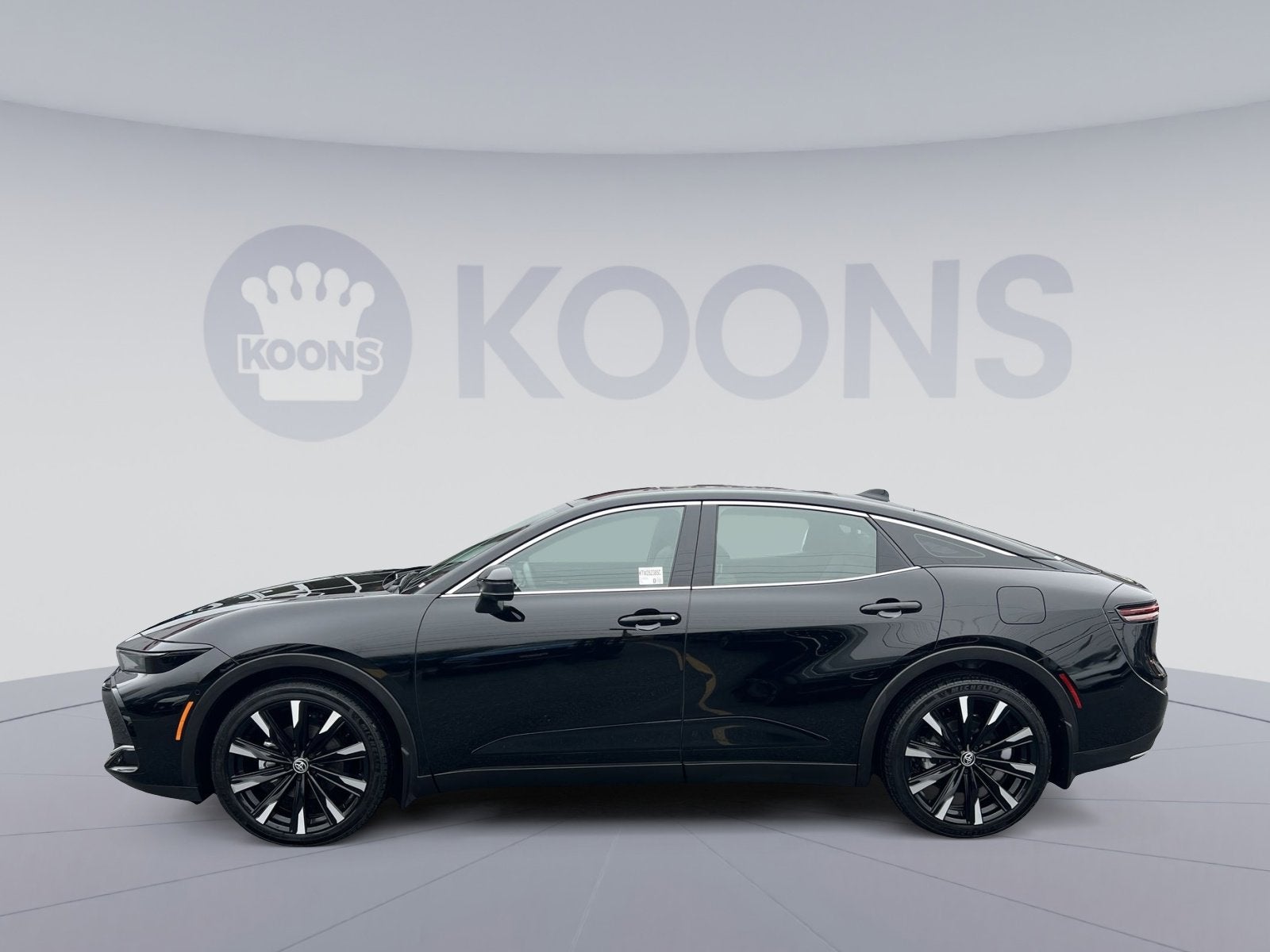 2025 Toyota Crown Platinum