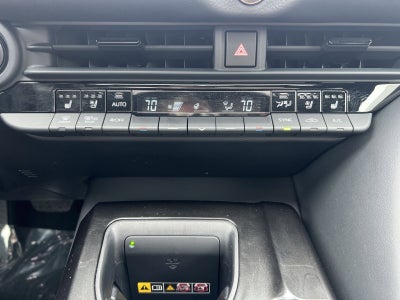 2025 Toyota Crown Platinum