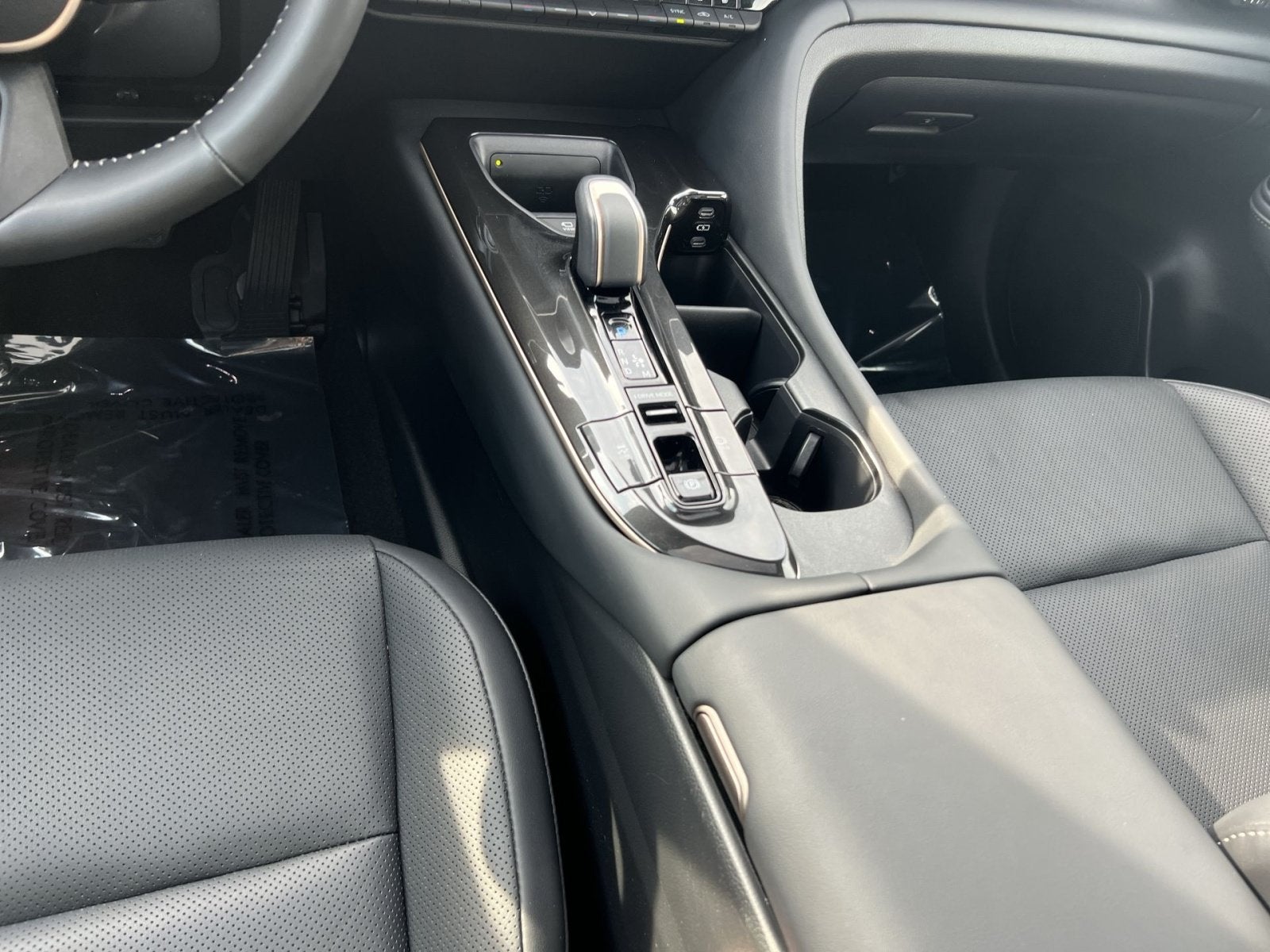 2025 Toyota Crown Platinum