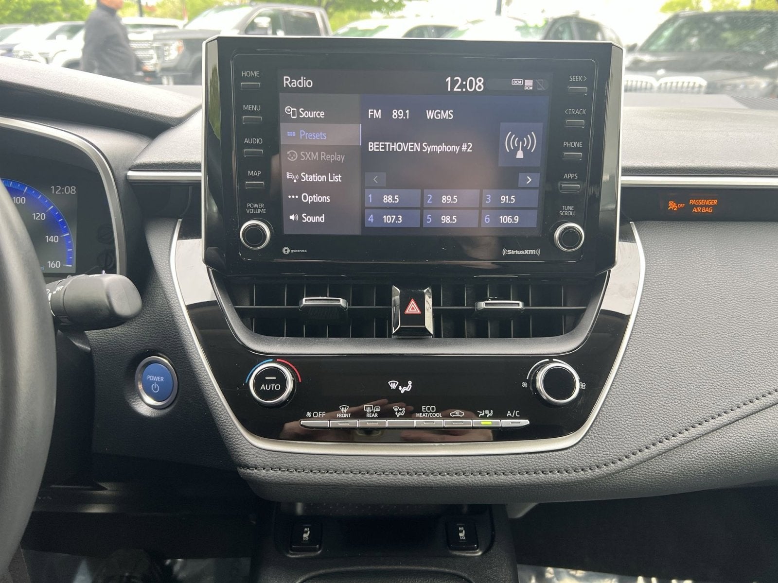 2022 Toyota Corolla Hybrid LE