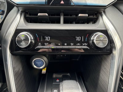 2022 Toyota Venza XLE