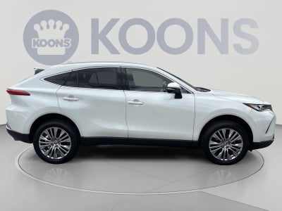 2022 Toyota Venza XLE