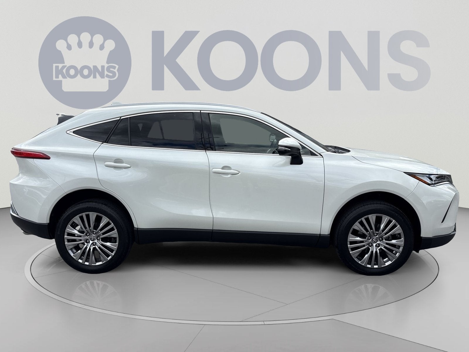 2022 Toyota Venza XLE