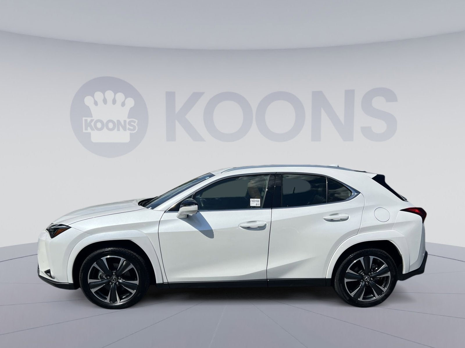 2025 Lexus UX 300h Premium