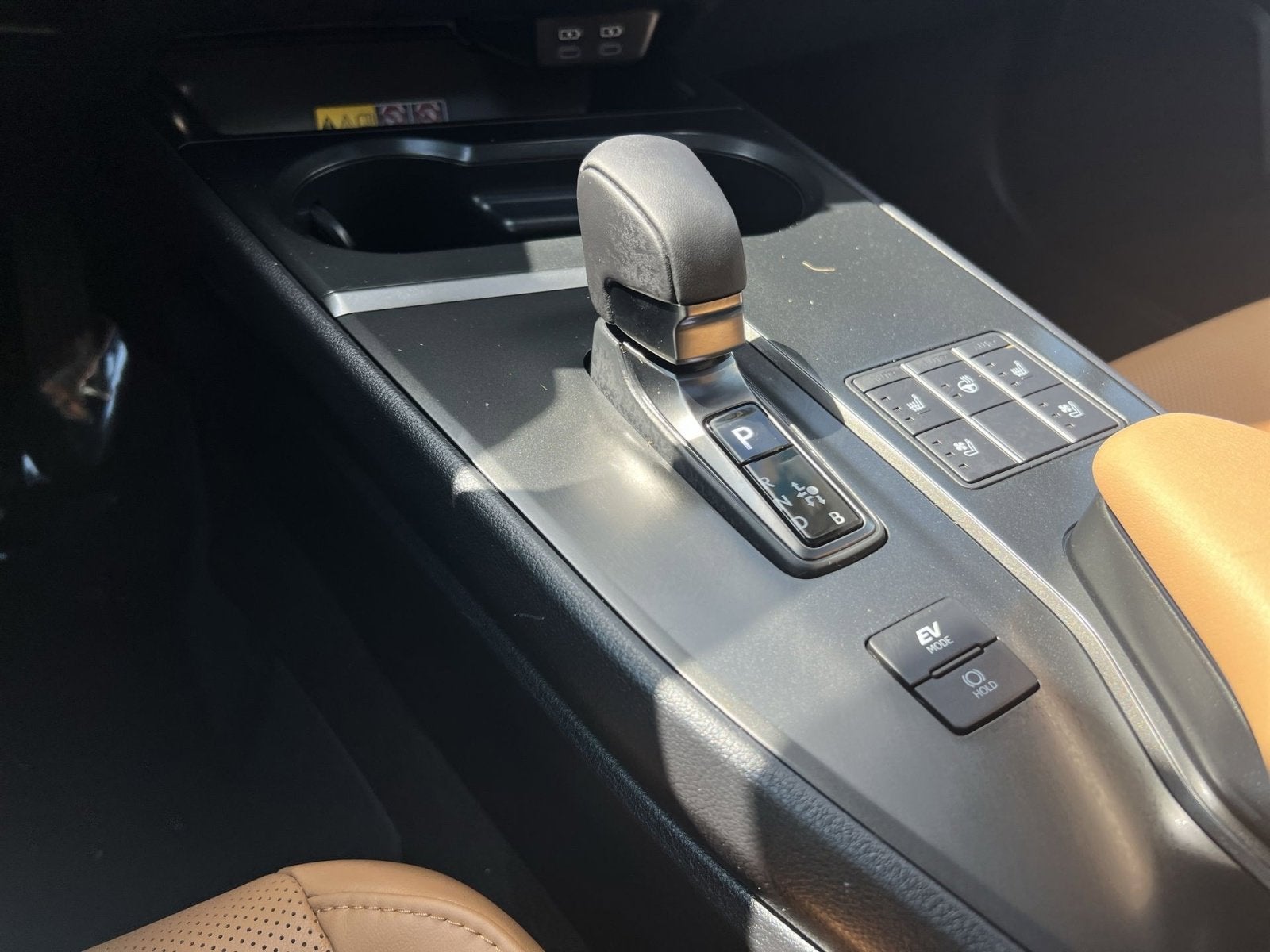 2025 Lexus UX 300h Premium
