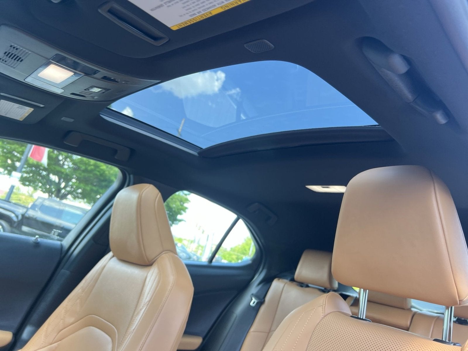 2025 Lexus UX 300h Premium