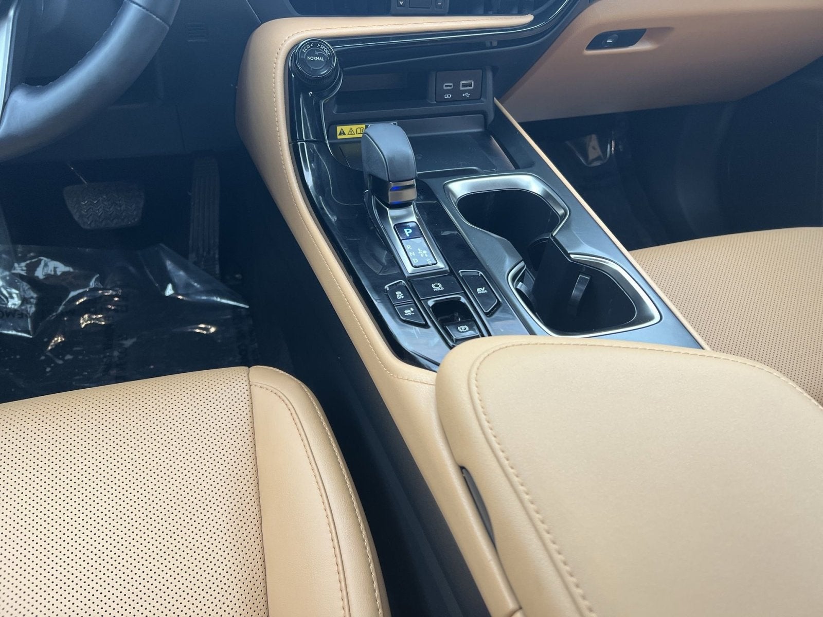 2025 Lexus NX 350h Premium