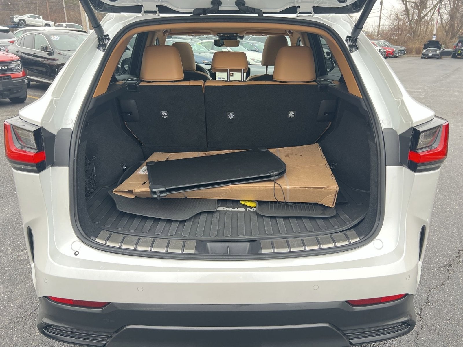 2025 Lexus NX 350h Premium