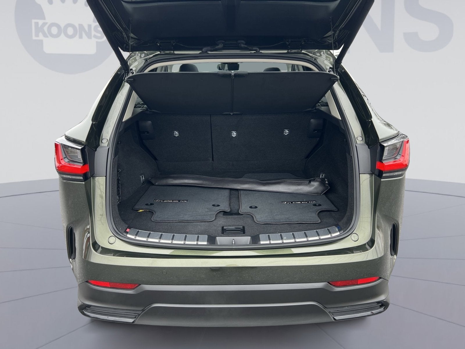 2024 Lexus NX 450h+ Luxury