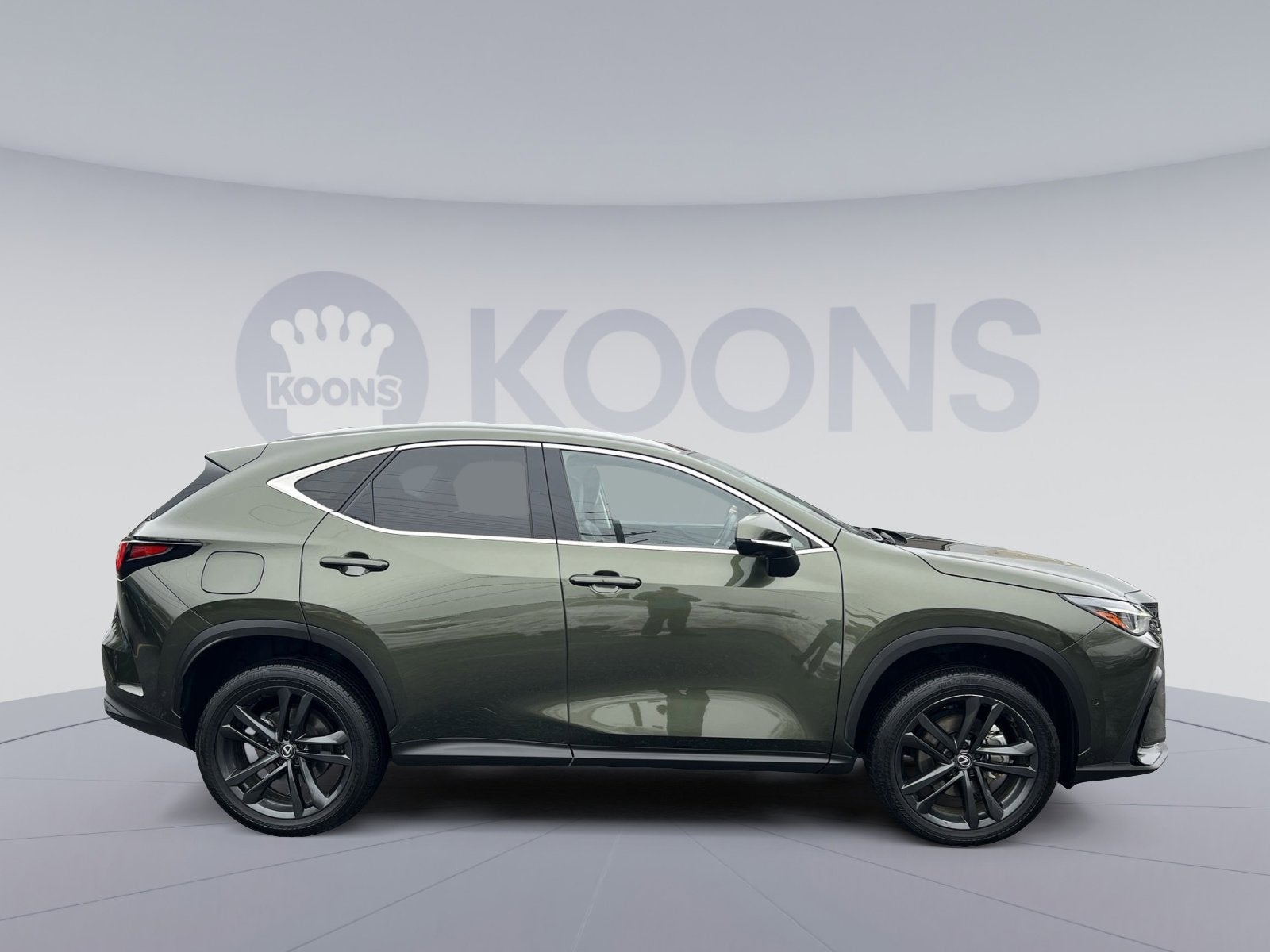 2024 Lexus NX 450h+ Luxury