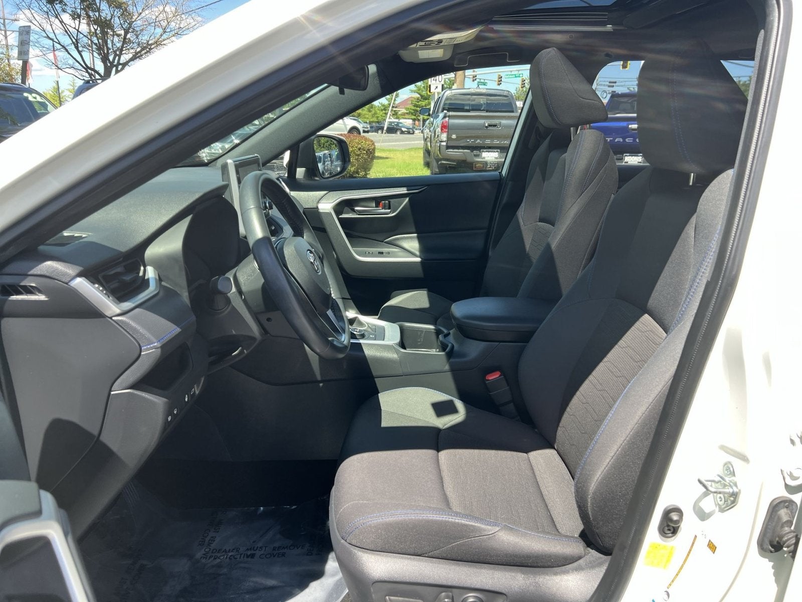 2022 Toyota RAV4 Hybrid SE