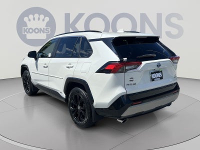 2022 Toyota RAV4 Hybrid SE