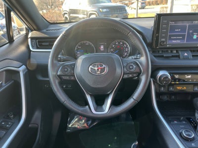 2022 Toyota RAV4 Hybrid SE