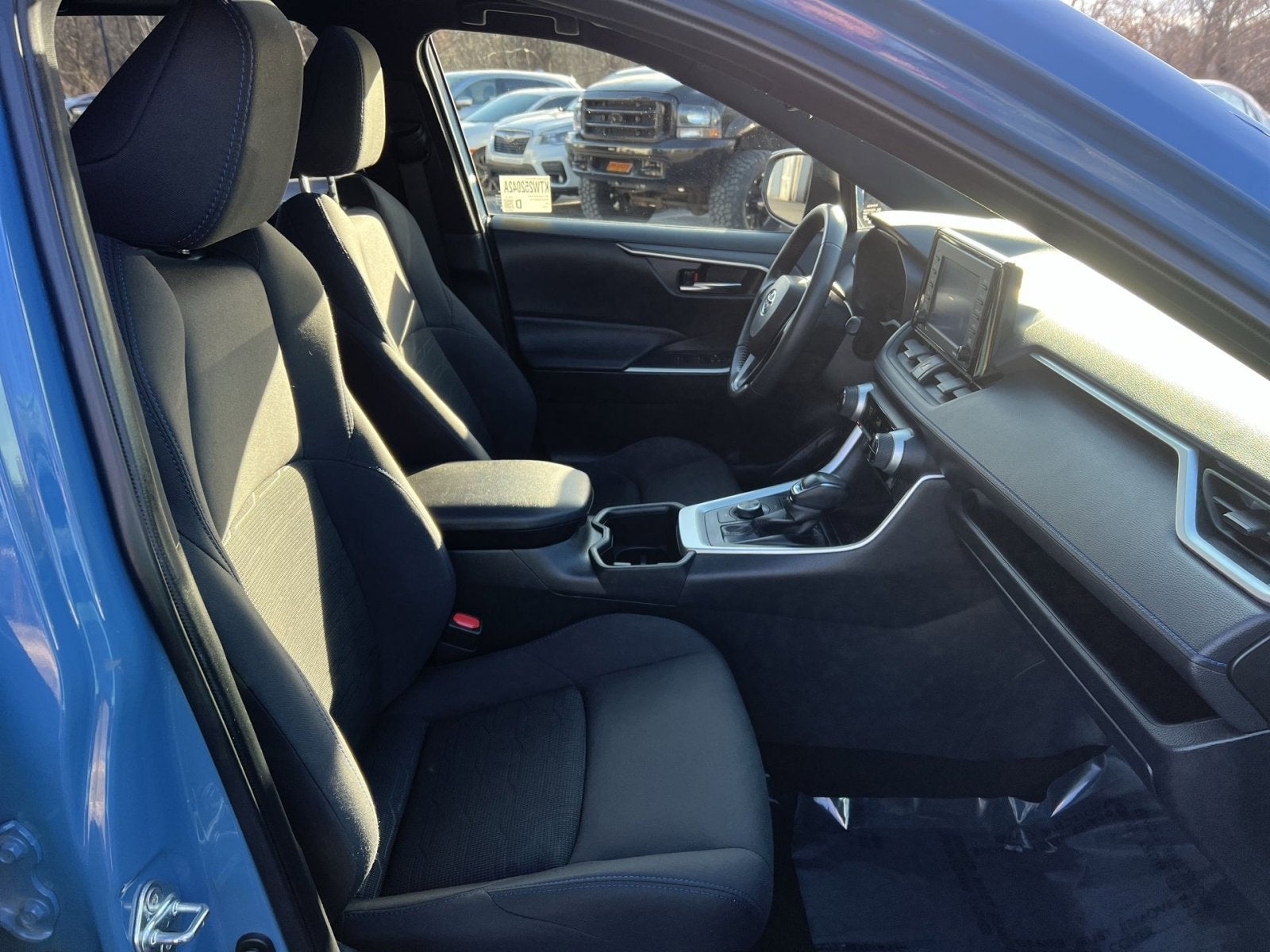 2022 Toyota RAV4 Hybrid SE