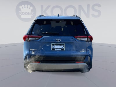 2022 Toyota RAV4 Hybrid SE