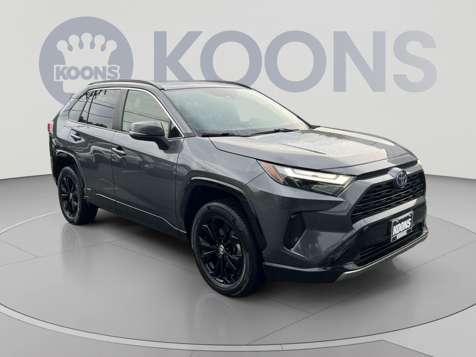 2022 Toyota RAV4 Hybrid SE