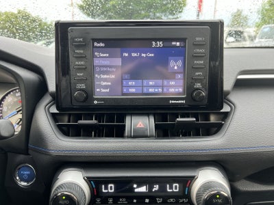 2022 Toyota RAV4 Hybrid SE
