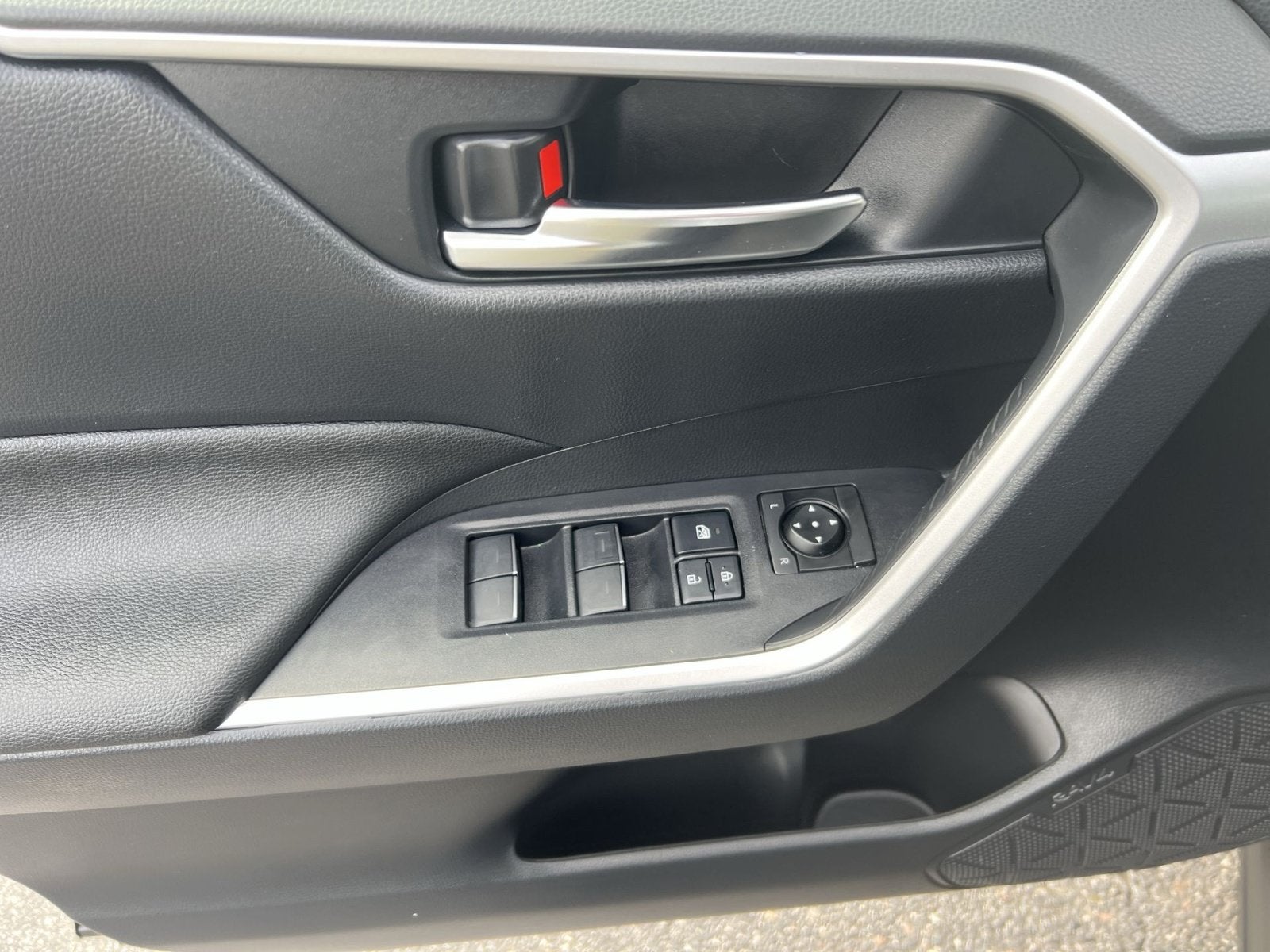 2023 Toyota RAV4 Prime SE
