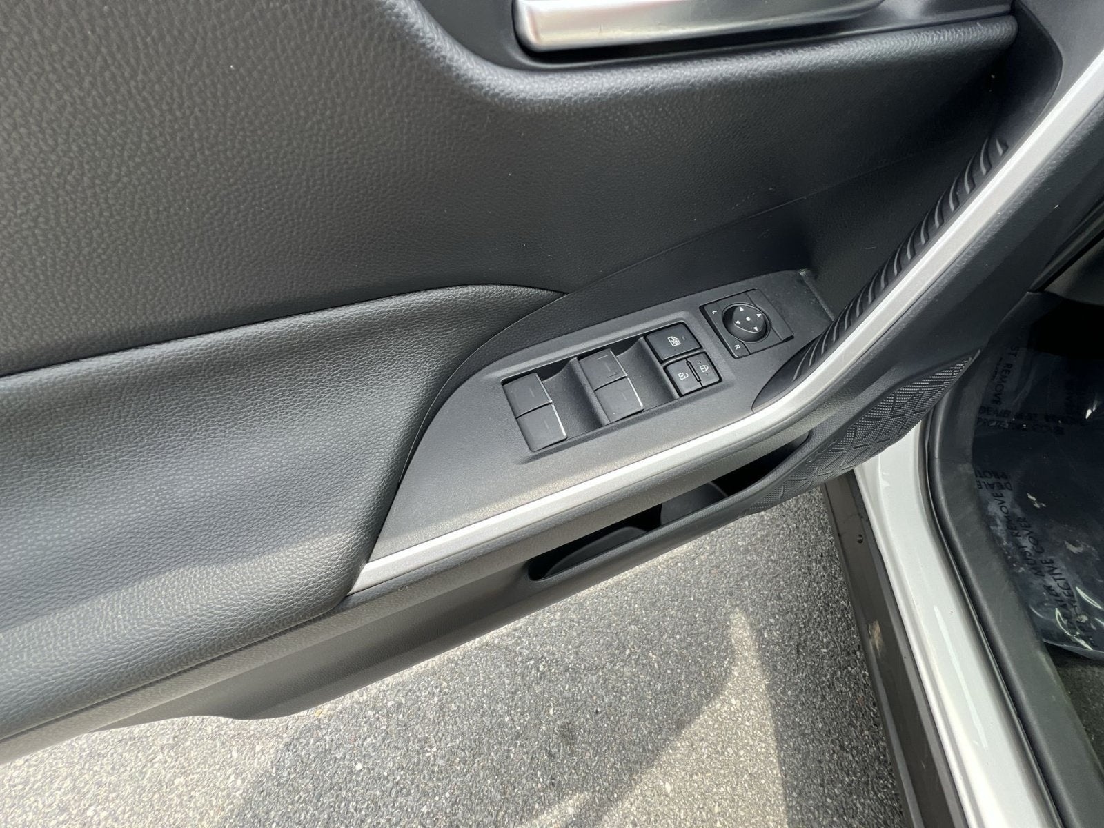 2024 Toyota RAV4 Prime SE
