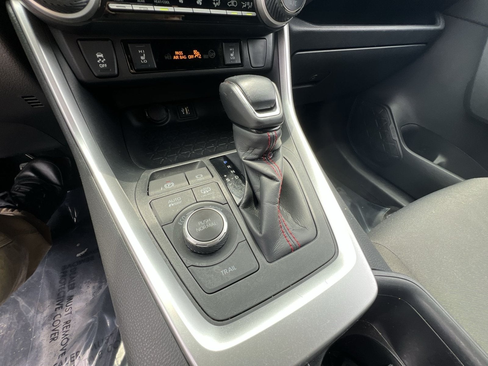 2024 Toyota RAV4 Prime SE