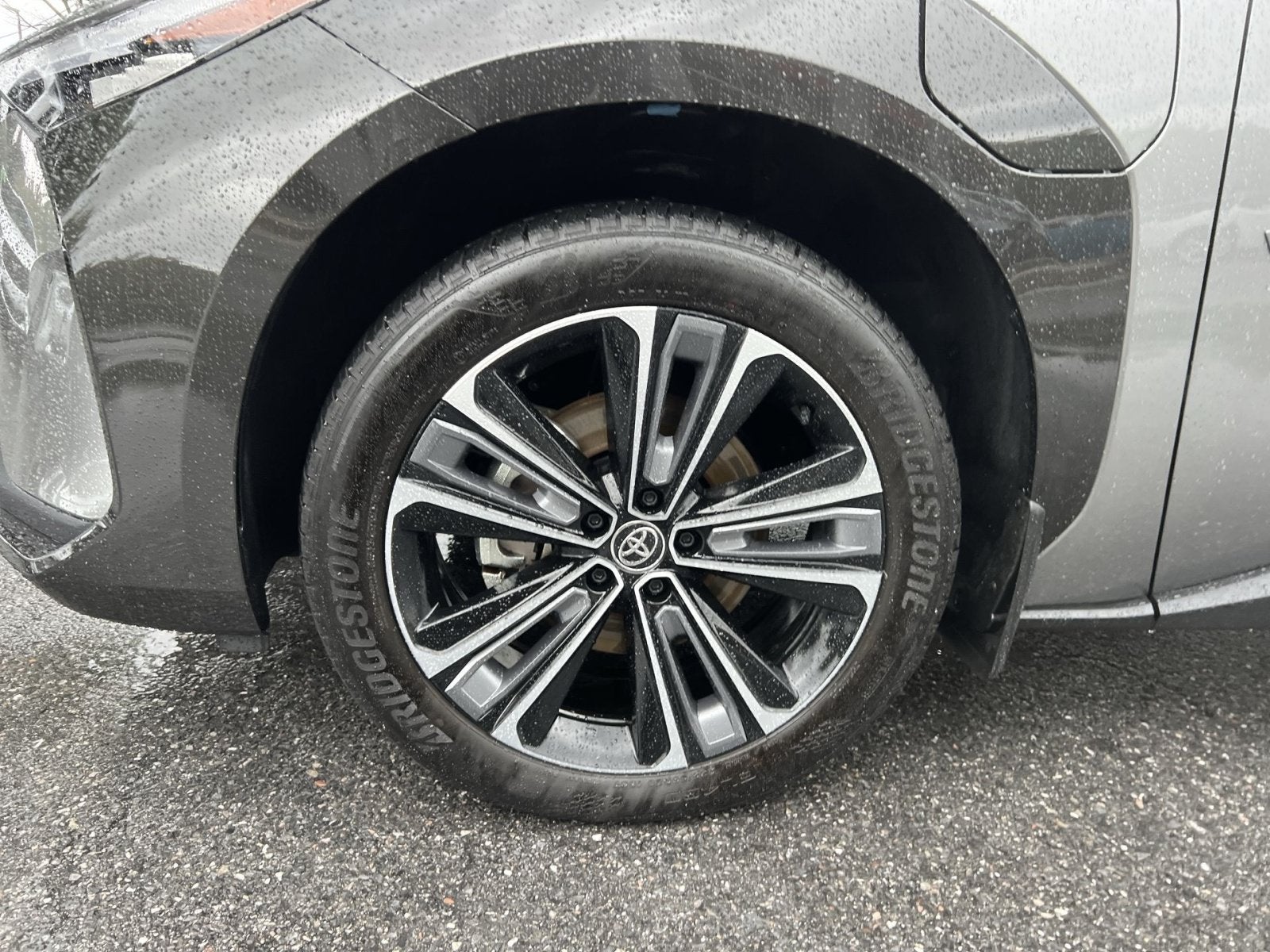 2023 Toyota bZ4X Limited
