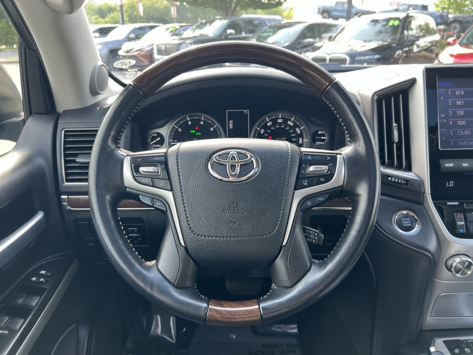 2020 Toyota Land Cruiser Base