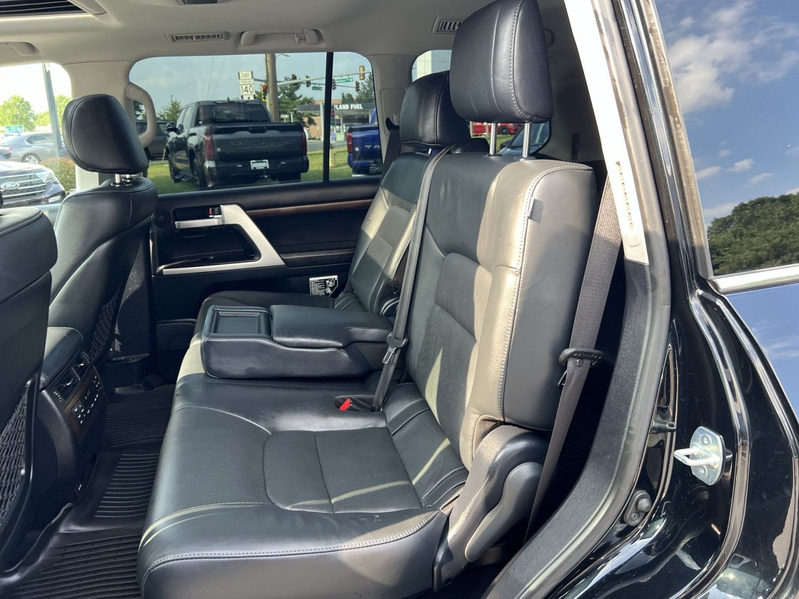 2020 Toyota Land Cruiser Base