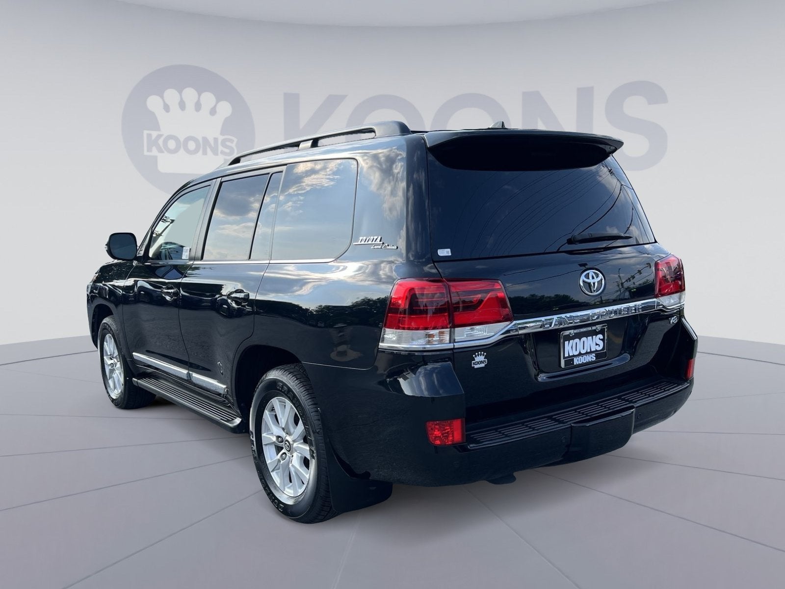2020 Toyota Land Cruiser Base