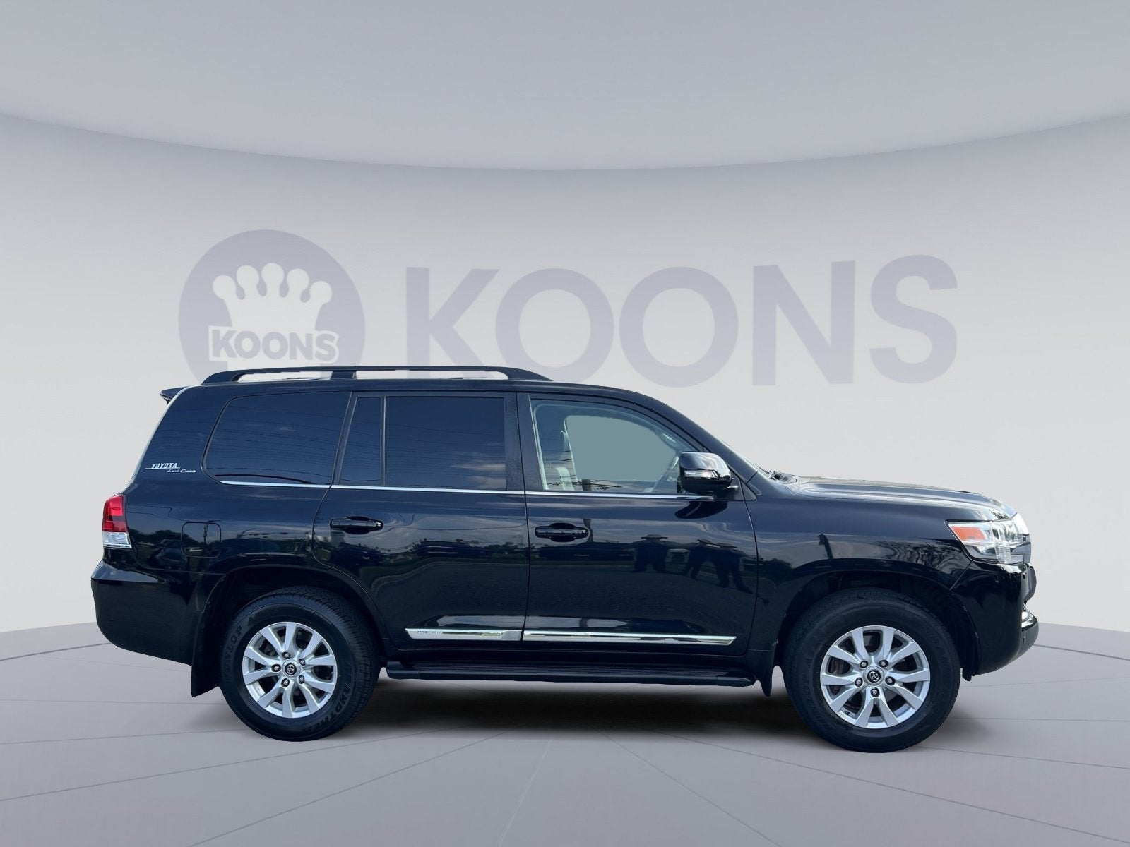 2020 Toyota Land Cruiser Base