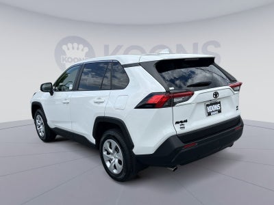 2023 Toyota RAV4 LE