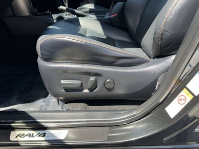 2017 Toyota RAV4 Hybrid SE
