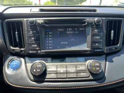 2017 Toyota RAV4 Hybrid SE