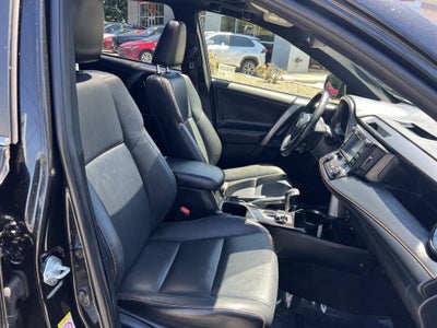 2017 Toyota RAV4 Hybrid SE