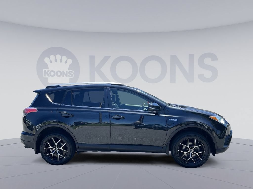 2017 Toyota RAV4 Hybrid SE