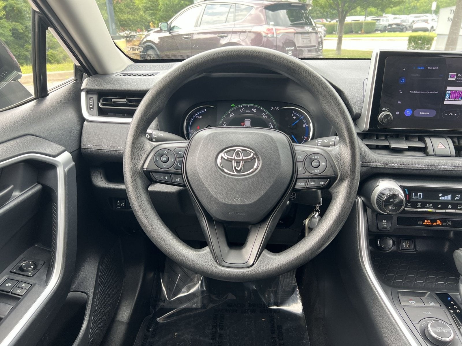 2023 Toyota RAV4 Hybrid LE