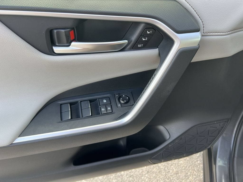 2020 Toyota RAV4 Limited