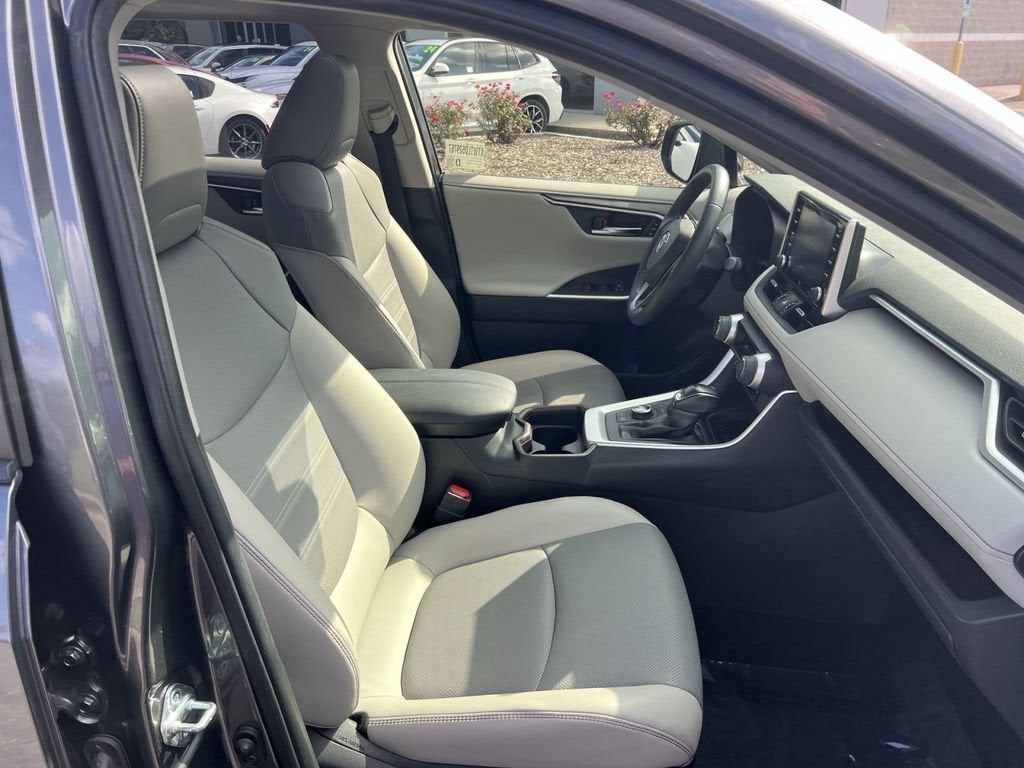 2020 Toyota RAV4 Limited