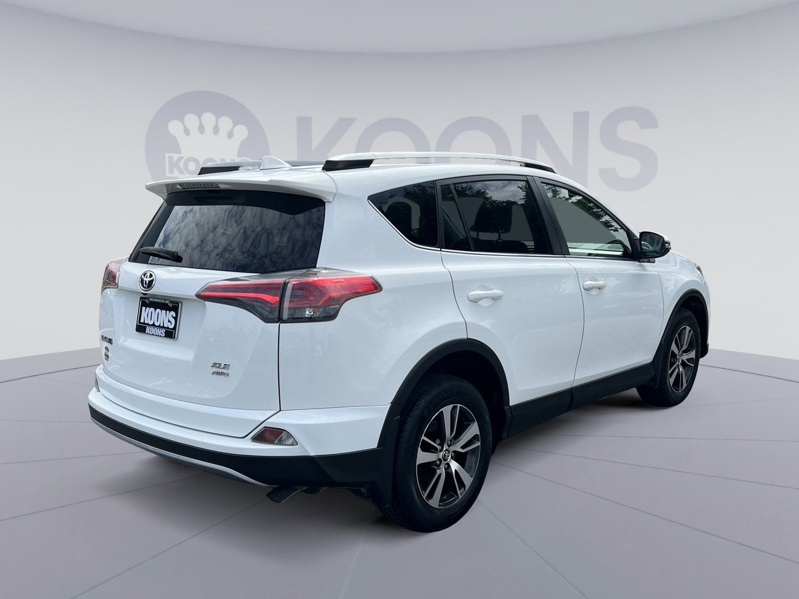 2018 Toyota RAV4 XLE