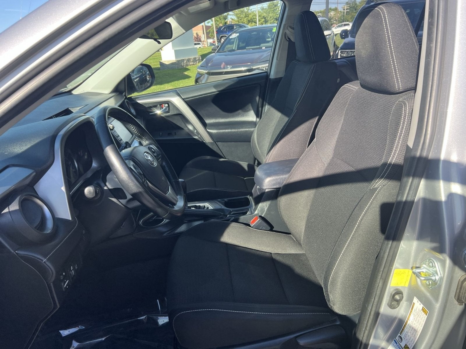 2017 Toyota RAV4 Hybrid XLE
