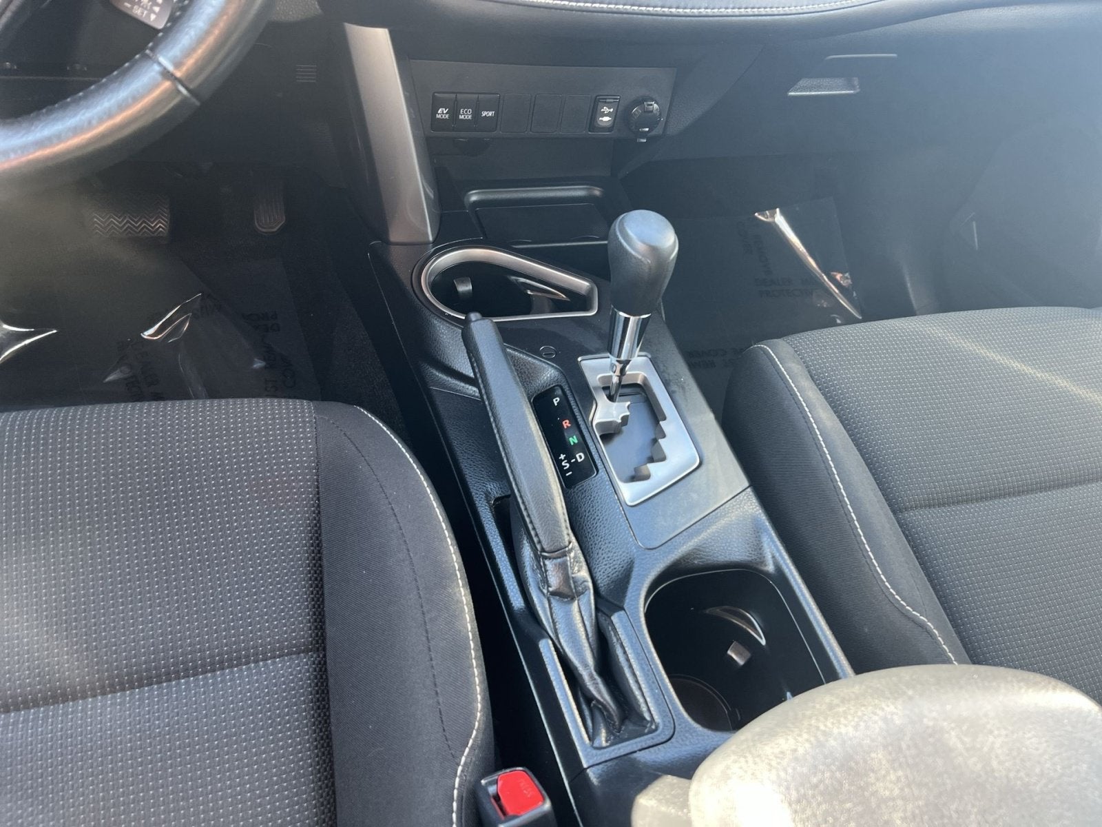 2017 Toyota RAV4 Hybrid XLE